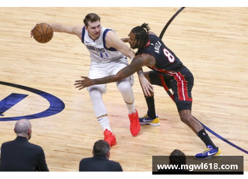 ABG欧博NBA球员拖鞋：时尚与运动的完美融合